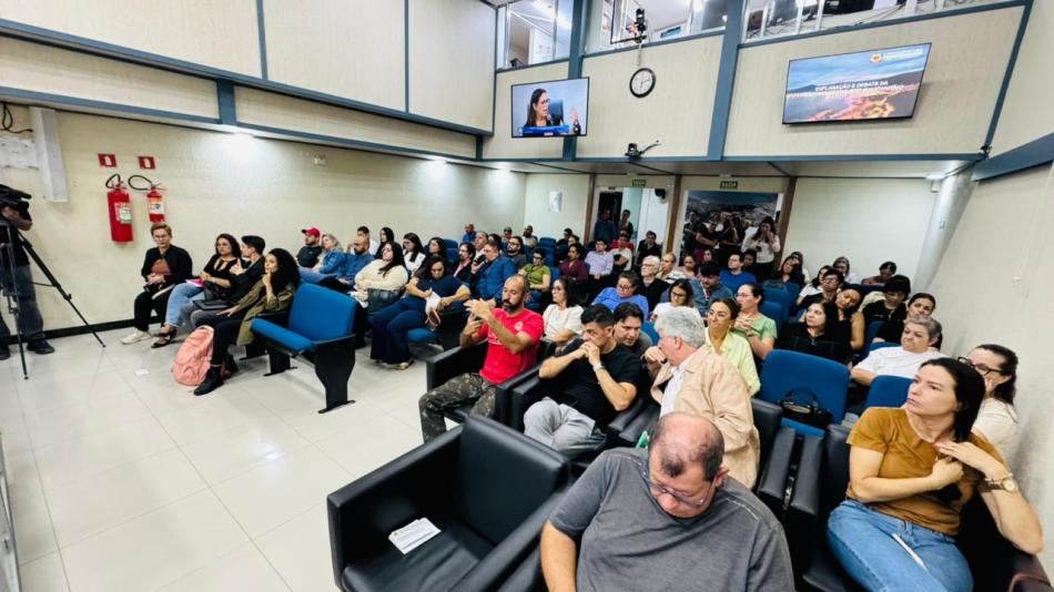 10_13-audiencia-publica-da-taxa-de-manejo-de-residuos-solidos-urbanos-e-cancelada_-prefeitura-enviara-novo-projeto-a-camara-1.jpeg
