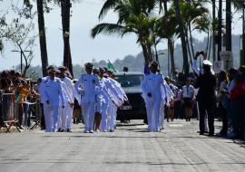 cerca-de-mil-estudantes-participam-do-desfile-de-220-anos-de-ilhabela-3.jpg