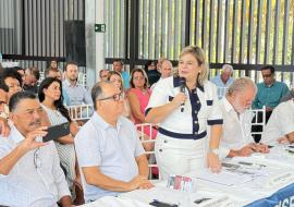 flavia-pascoal-conduz-reuniao-do-conselho-de-desenvolvimento-da-rm-vale-e-litoral-norte-1.jpeg