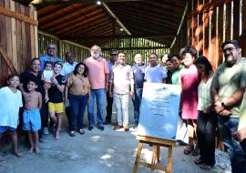 prefeito-colucci-entrega-novo-rancho-de-pesca-na-ponta-azeda-e-destaca-importancia-do-espaco-da-salga.jpg