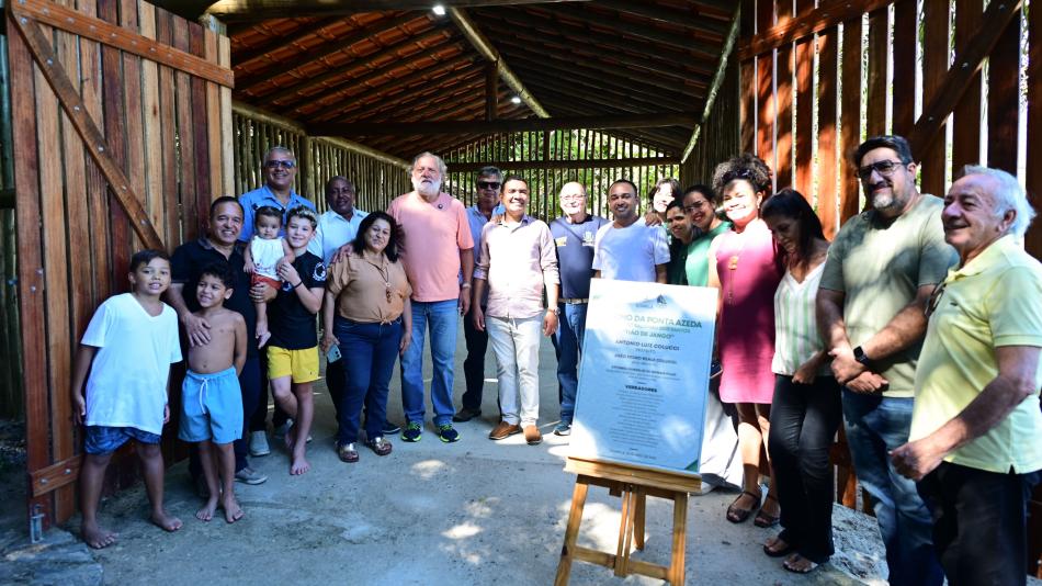 prefeito-colucci-entrega-novo-rancho-de-pesca-na-ponta-azeda-e-destaca-importancia-do-espaco-da-salga.jpg