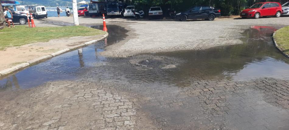 prefeito-multa-sabesp-por-lancamento-de-esgoto-em-via-publica-e-contaminacao-de-praia.jpeg