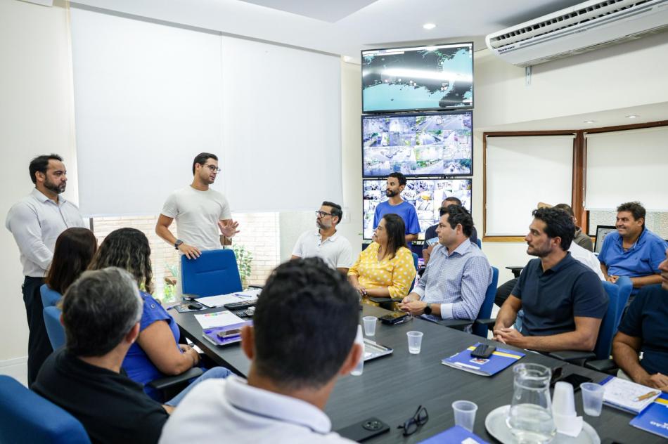 prefeito-se-reune-com-secretarios-municipais-para-elaboracao-do-plano-de-contingencia-de-despesas.jpeg