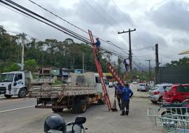 prefeitura-inicia-ordenamento-de-cabos-em-ubatuba.jpeg