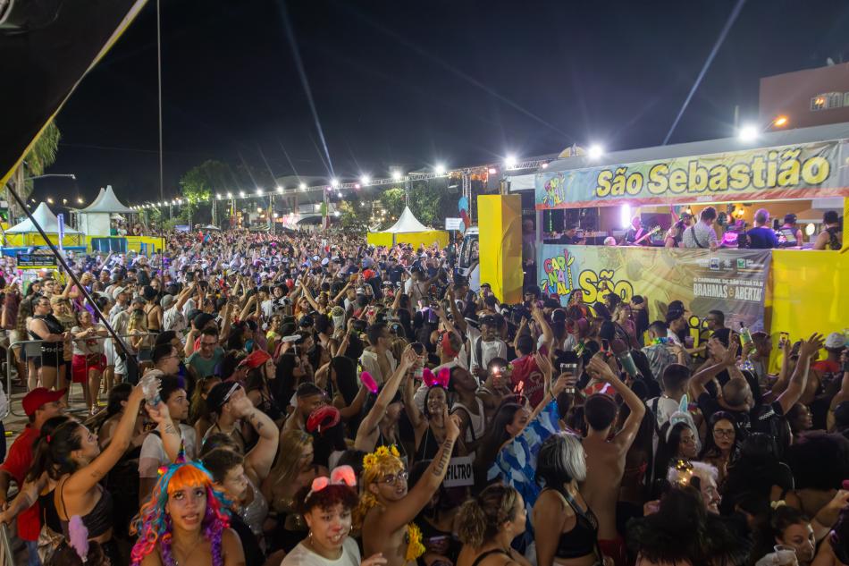 sao-sebastiao-celebra-sucesso-na-economia-local-com-grande-publico-no-carnaval-2.jpg