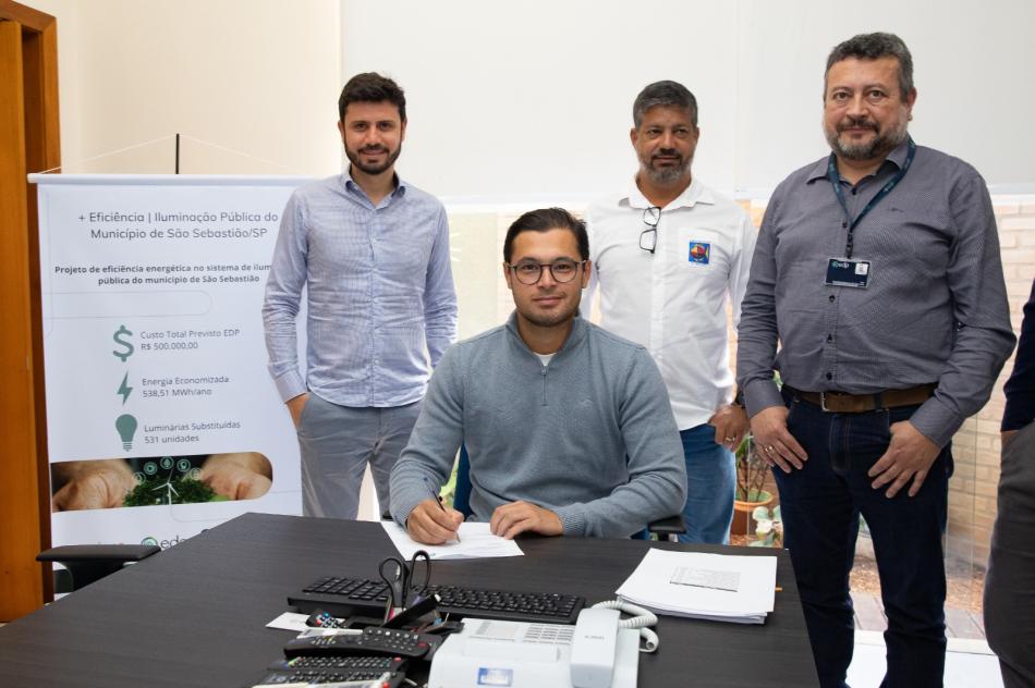 sao-sebastiao-recebe-investimento-da-edp-para-modernizar-iluminacao-publica-2.jpeg