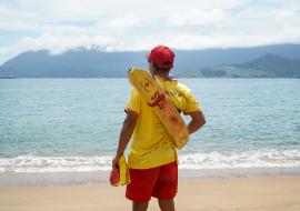 temporada-de-verao-2026-prefeitura-de-ilhabela-abre-20-vagas-para-guarda-vidas-temporarios.jpg
