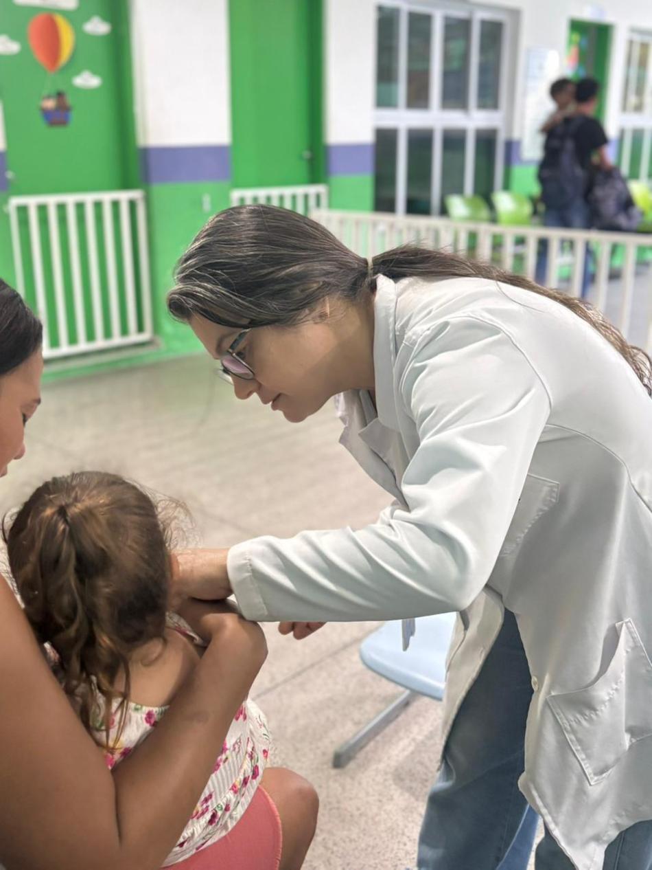 vacina-da-gripe-ilhabela-aplica-mais-de-460-doses-nas-creches-e-escolas-municipais-e-lidera-imunizacao-no-litoral-norte.jpeg